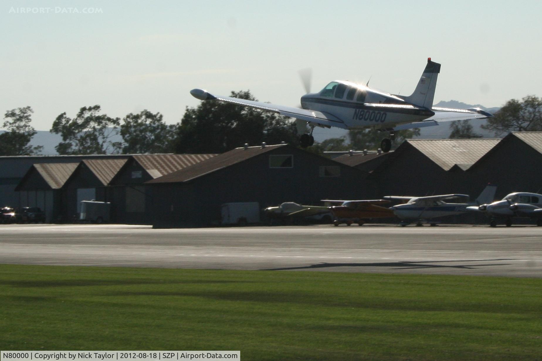 N80000, 1992 Beech A36 Bonanza 36 C/N E-2741, Taking off RWY 22