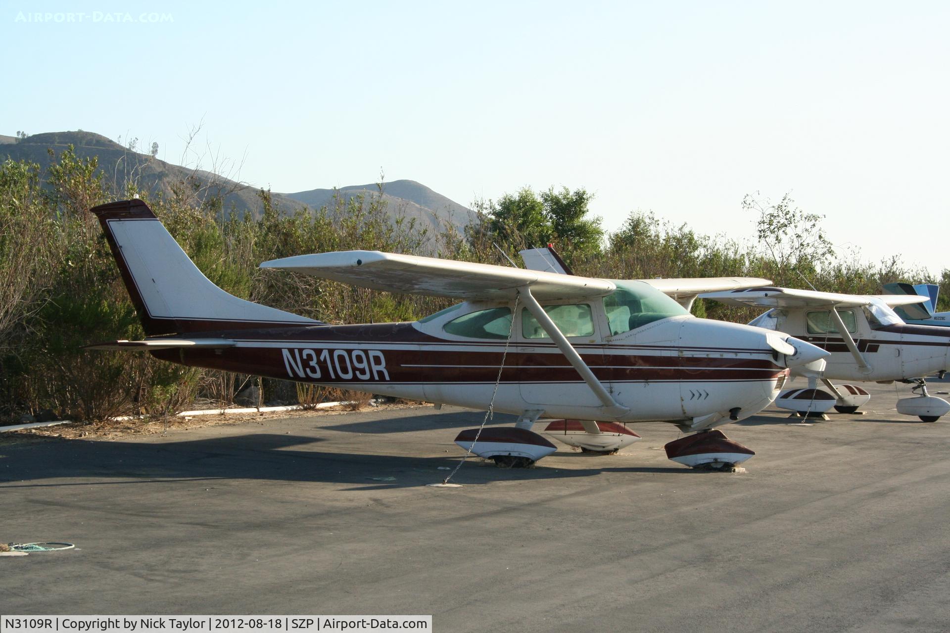 N3109R, 1967 Cessna 182L Skylane C/N 18258509, Parked along the riverbank