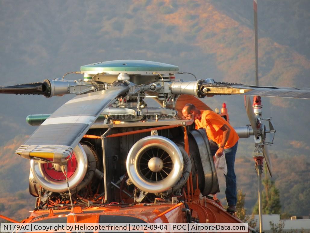 N179AC, 1970 Sikorsky S-64F Skycrane C/N 64091, Elvis gets inspected from head to toes and is prepared for another work day