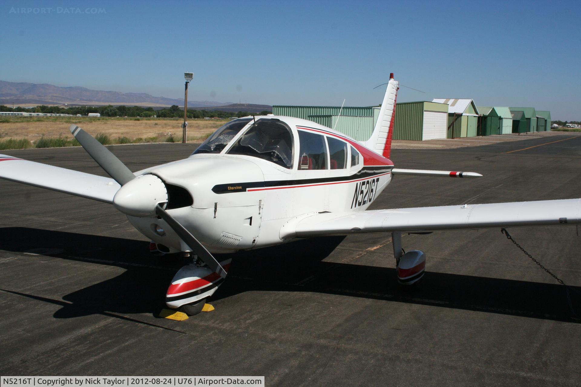 N5216T, 1972 Piper PA-28-180 C/N 28-7205247, Parked on the ramp.