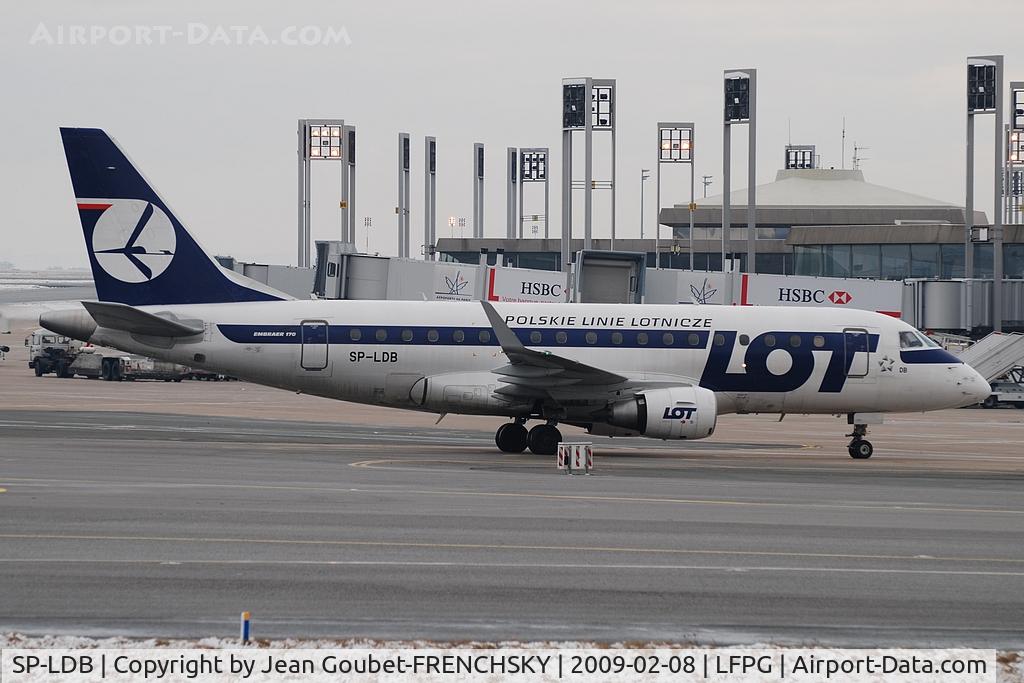 SP-LDB, 2004 Embraer 170ST (ERJ-170-100ST) C/N 17000024, LOT at CDG T1