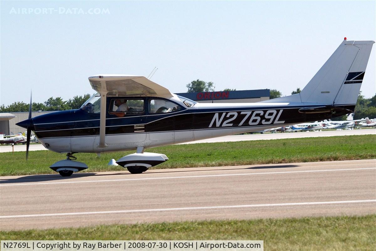 N2769L, 1967 Cessna 172H C/N 17255969, Cessna 172H Skyhawk [172-55969] Oshkosh - Wittman Regional~N 30/07/2008
