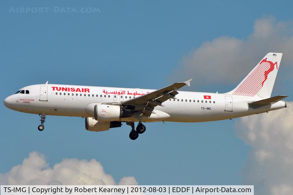 TS-IMG, 1992 Airbus A320-211 C/N 0390, On finals for r/w 25L