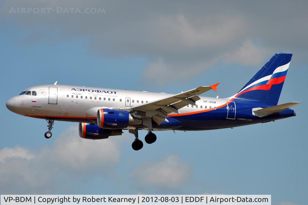 VP-BDM, 2003 Airbus A319-111 C/N 2069, On finals for r/w 25L