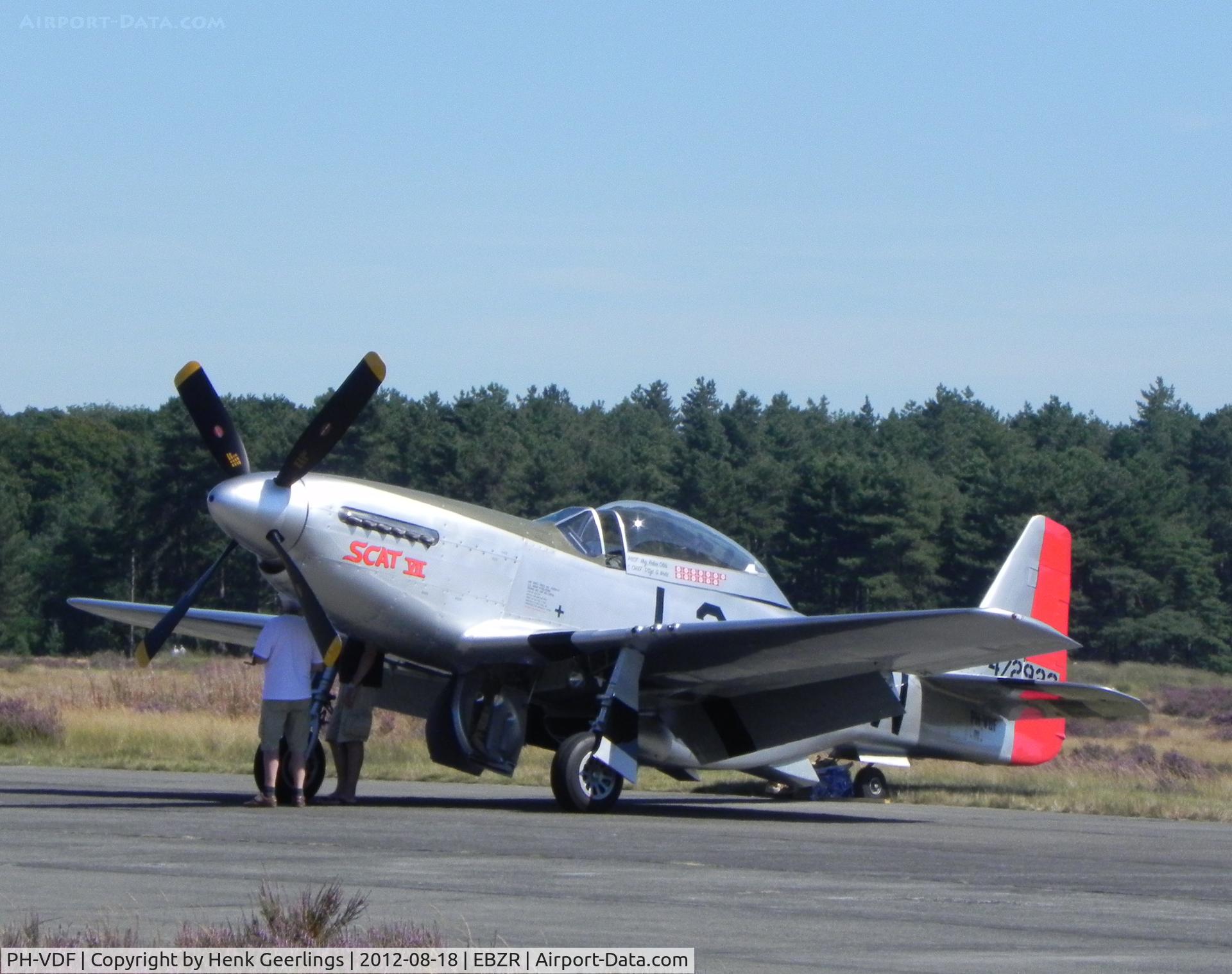 PH-VDF, 1944 North American TF-51D Mustang C/N 122-39381, Fly In
