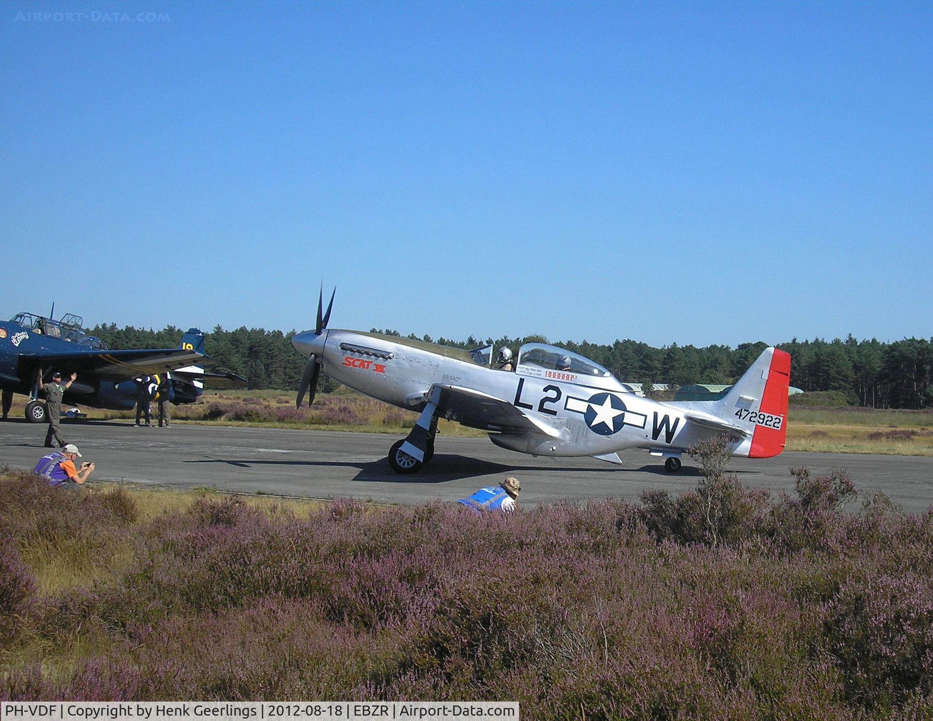 PH-VDF, 1944 North American TF-51D Mustang C/N 122-39381, Fly In