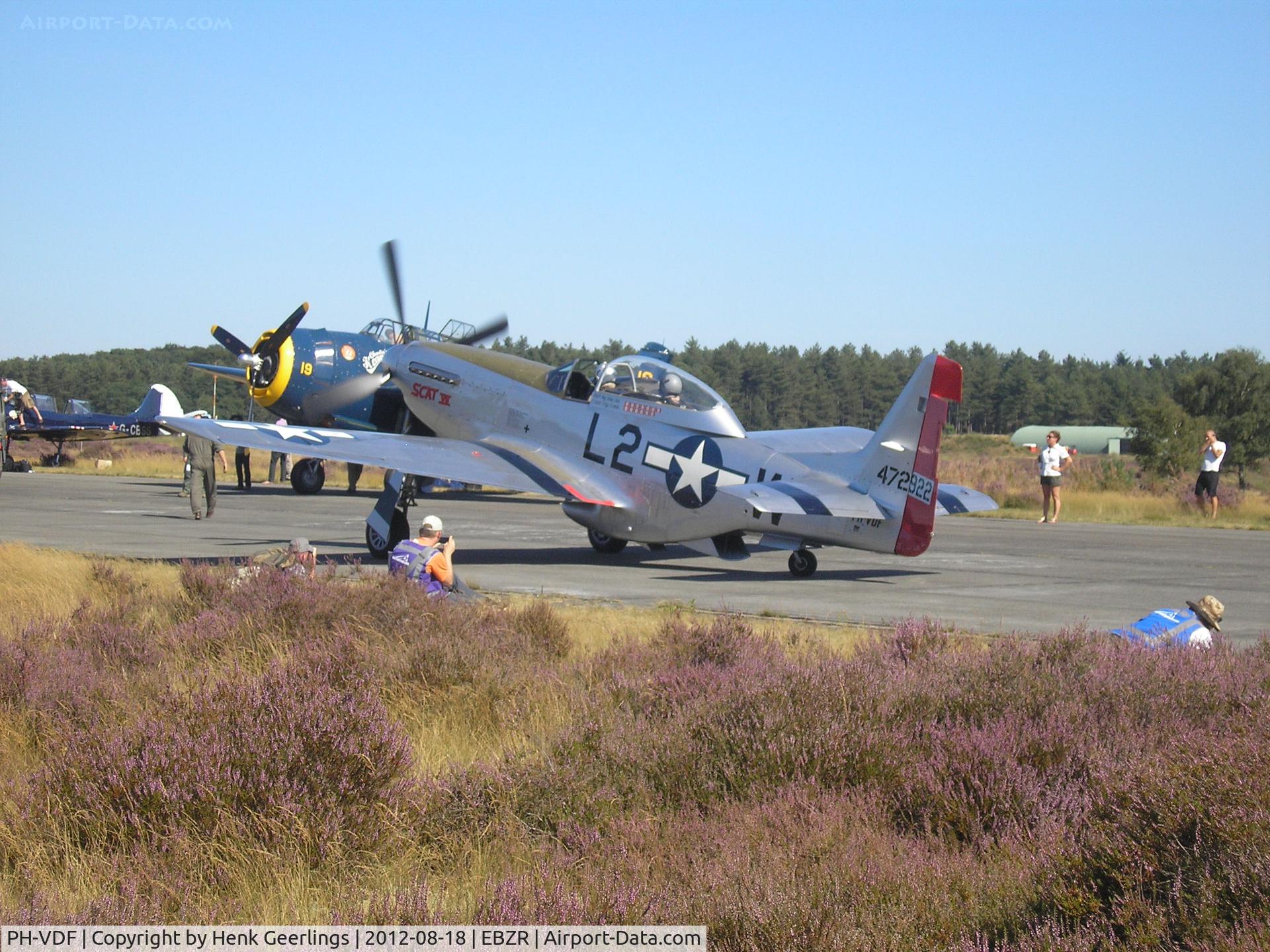PH-VDF, 1944 North American TF-51D Mustang C/N 122-39381, Fly In
