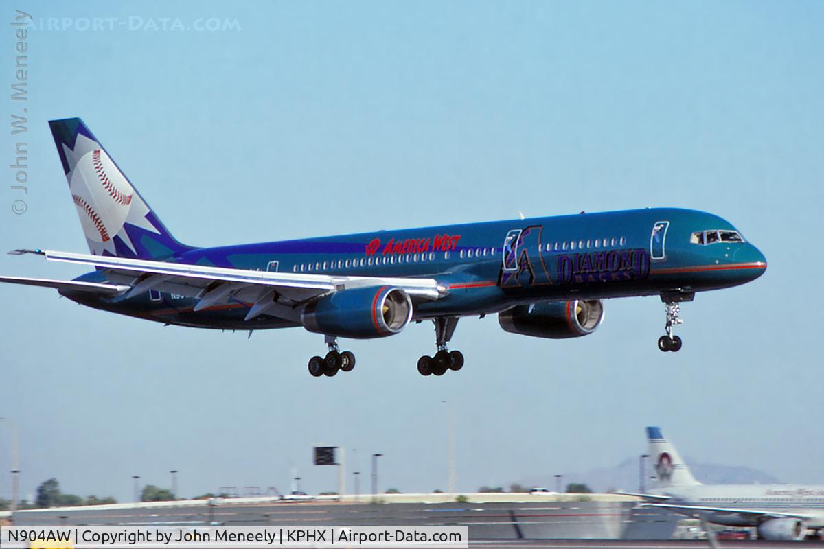 N904AW, 1986 Boeing 757-2S7 C/N 23566, 757 wearing 