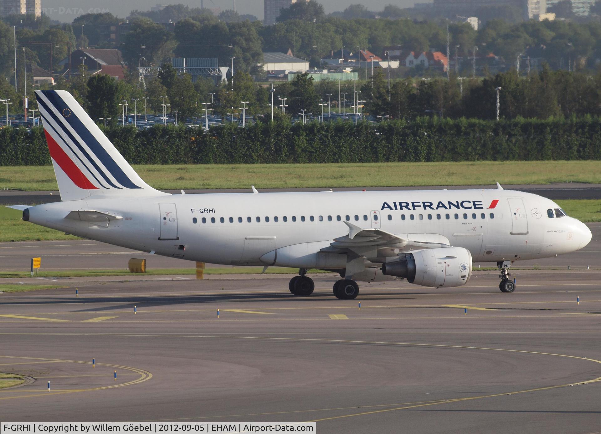 F-GRHI, 2000 Airbus A319-111 C/N 1169, Taxi to the gate of Schiphol Airport