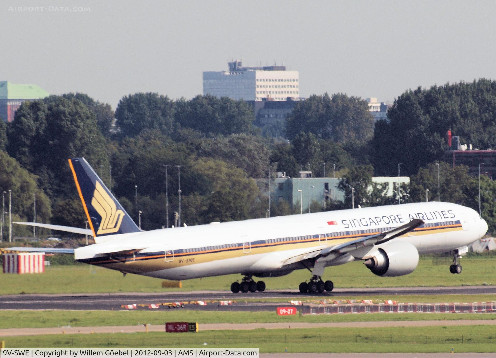 9V-SWE, 2006 Boeing 777-312/ER C/N 34570, Take of from runway 09 of Schiphol Airport