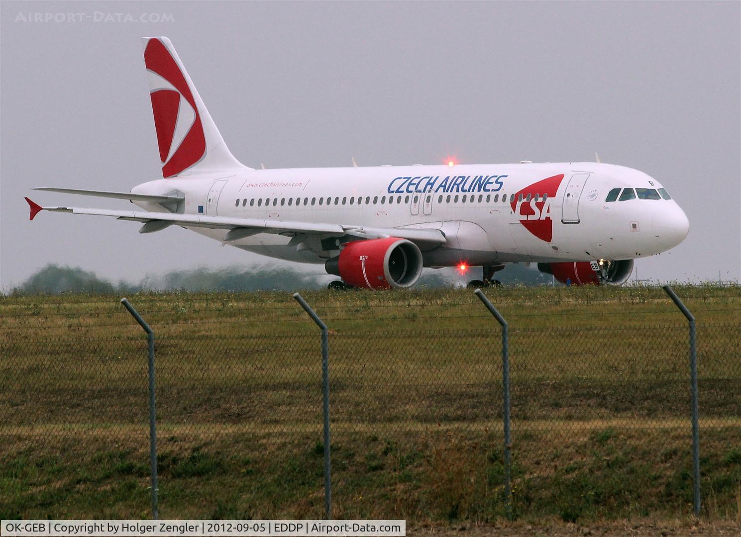 OK-GEB, 2001 Airbus A320-214 C/N 1450, Crawling down taxiway E5.....