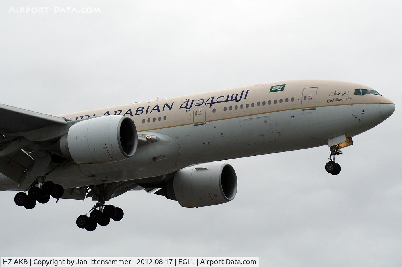 HZ-AKB, 1997 Boeing 777-268/ER C/N 28345, HZ-AKB @ EGLL