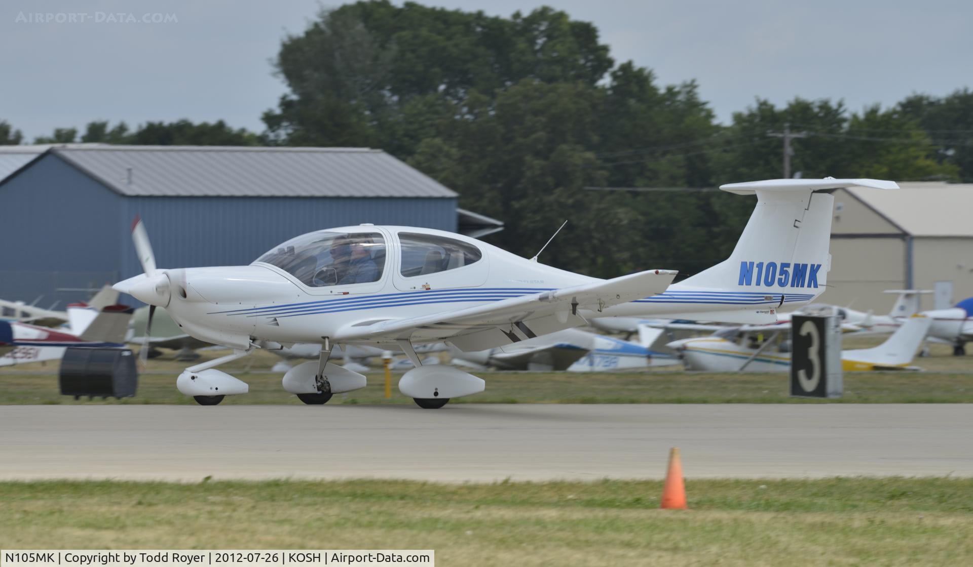 N105MK, 2002 Diamond DA-40 Diamond Star C/N 40.244, Airventure 2012