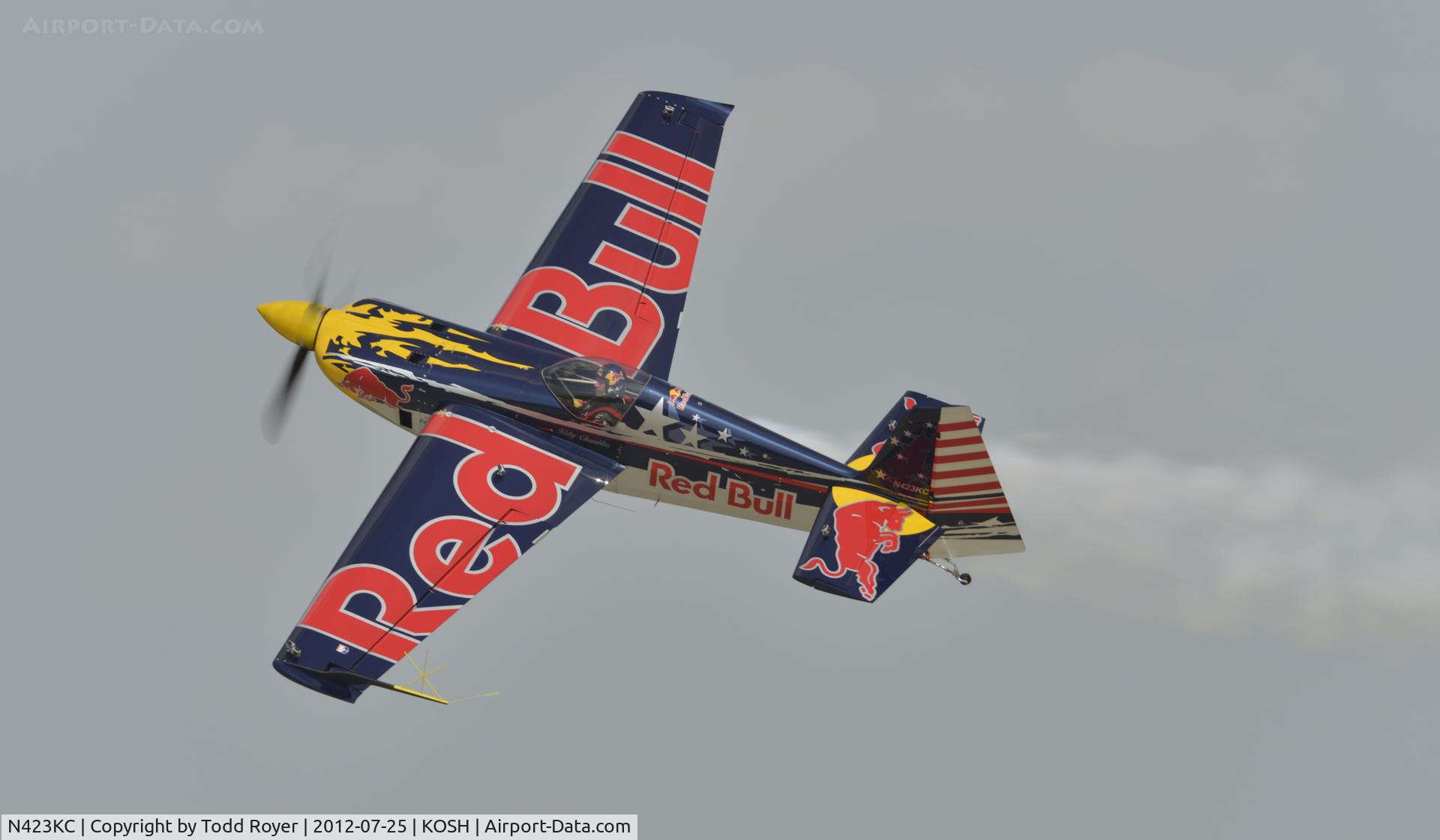 N423KC, 2009 Zivko Edge 540 C/N 0044, Performing at Airventure 2012