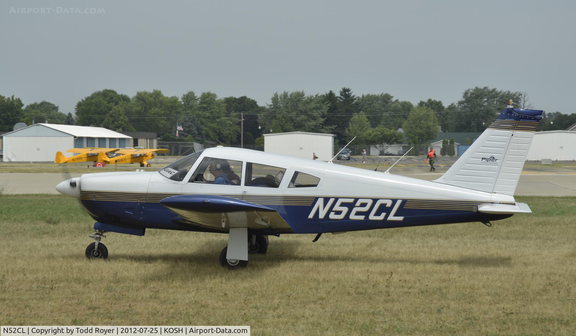 N52CL, 1971 Piper PA-28R-200 Cherokee Arrow C/N 28R-7135042, Airventure 2012