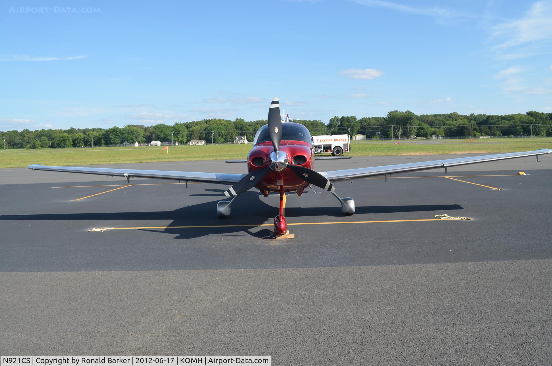 N921CS, Cirrus SR22T C/N 0287, Orange