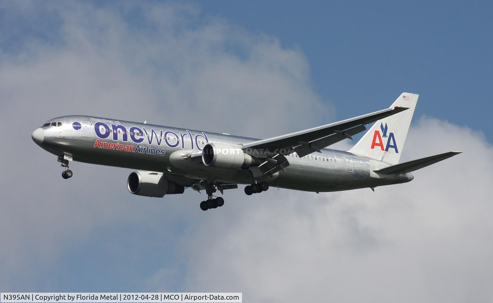 N395AN, 1998 Boeing 767-323 C/N 29432, 