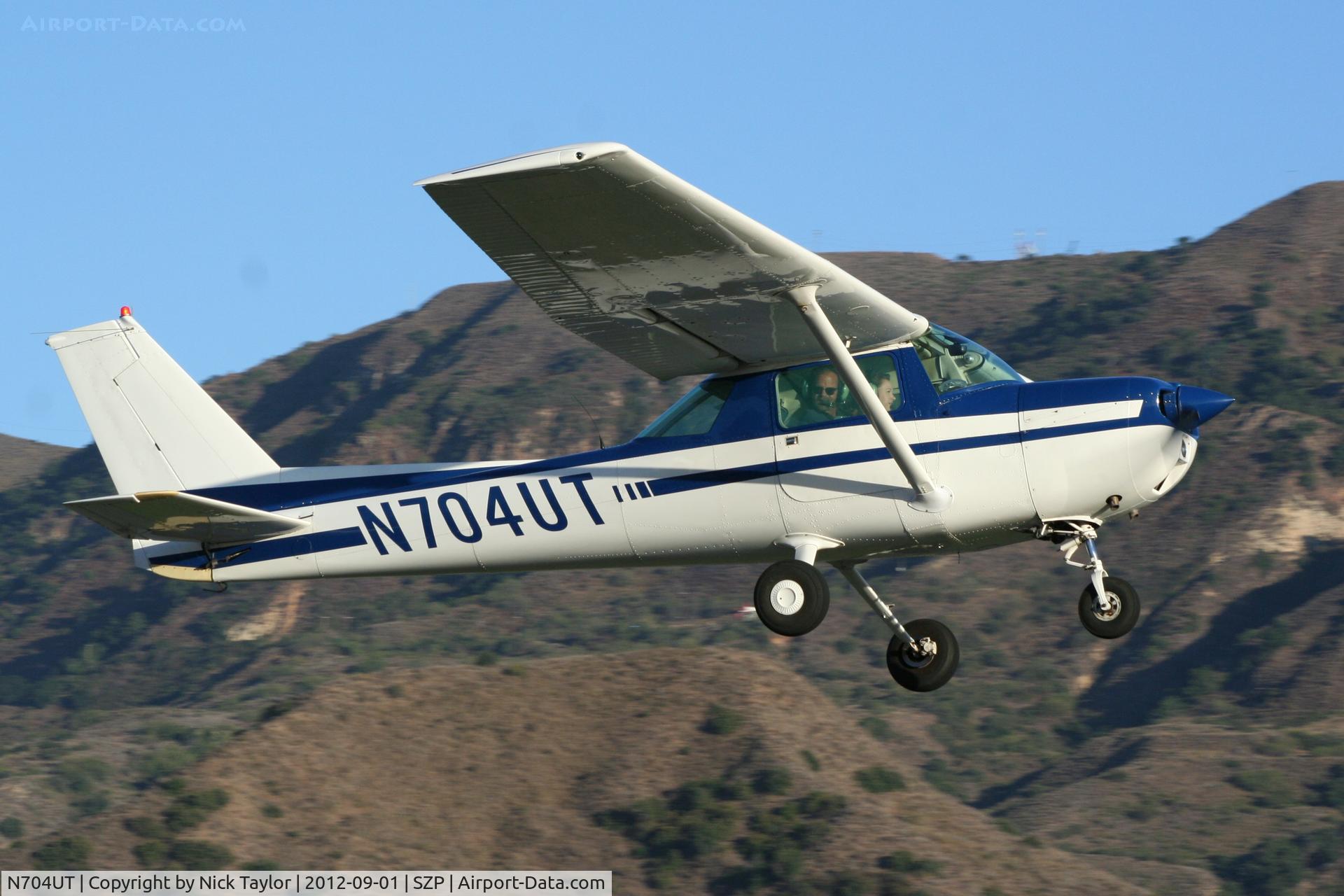 N704UT, 1976 Cessna 150M C/N 15078891, Departing 22