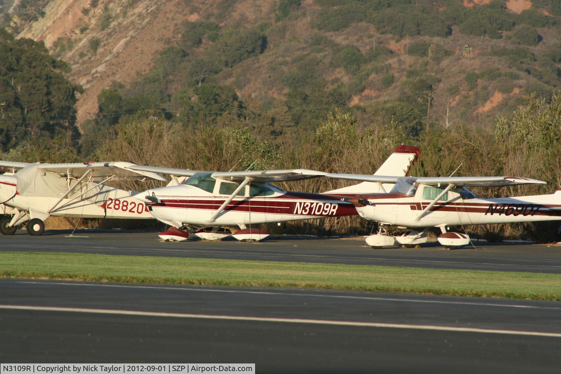 N3109R, 1967 Cessna 182L Skylane C/N 18258509, Parked along the riverbank