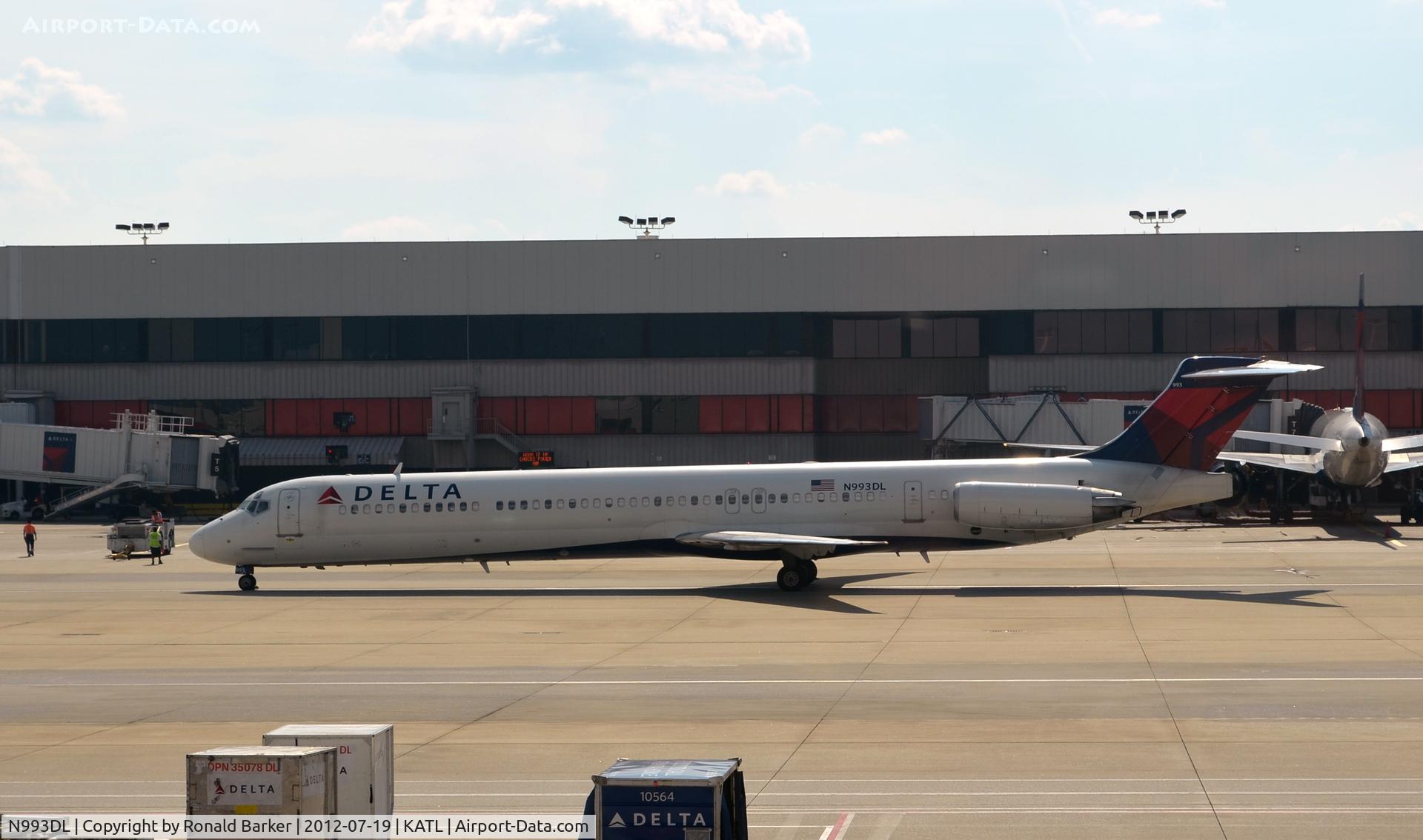 N993DL, 1991 McDonnell Douglas MD-88 C/N 53345, Taxi ATL