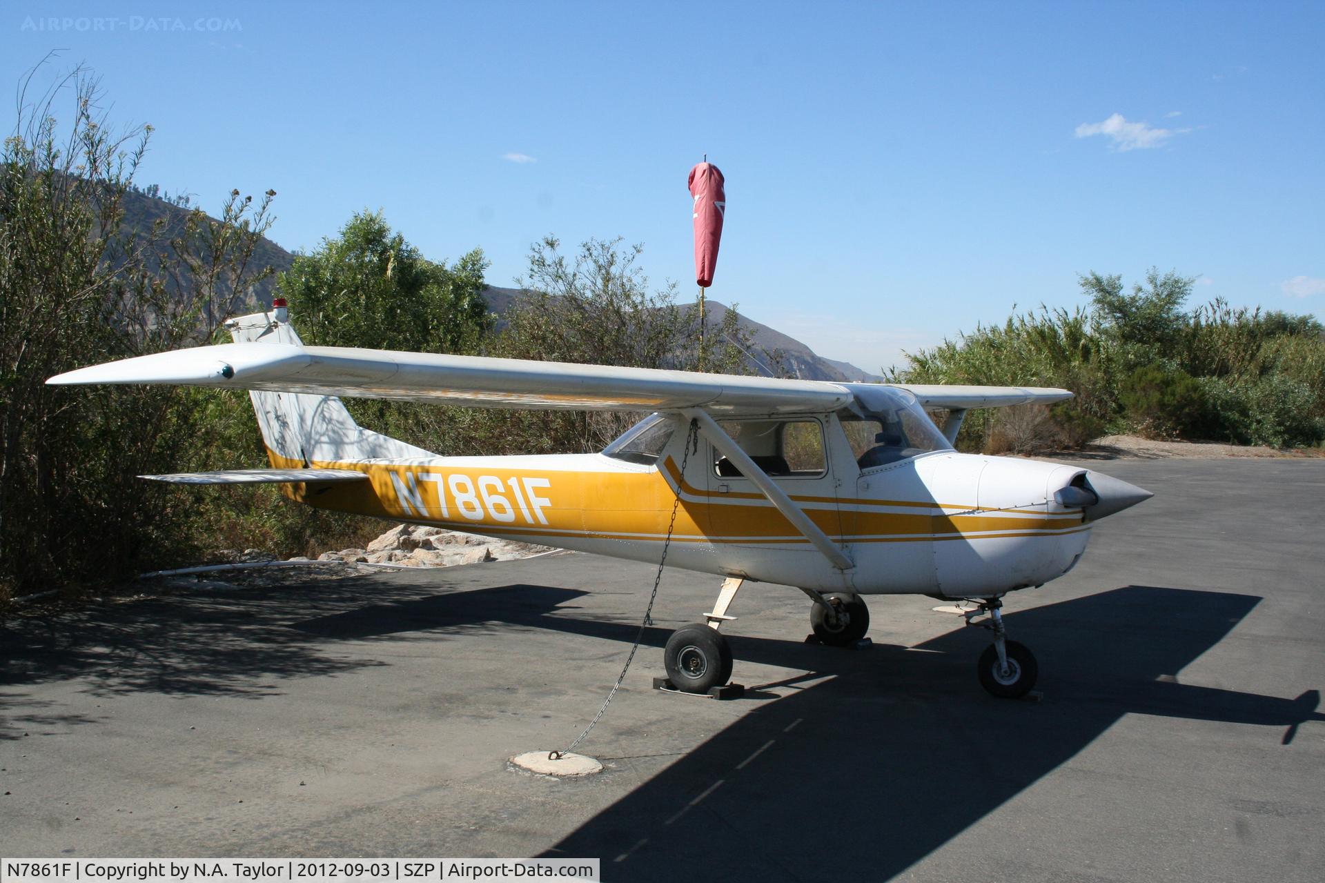 N7861F, 1966 Cessna 150F C/N 15063961, Parked along the river