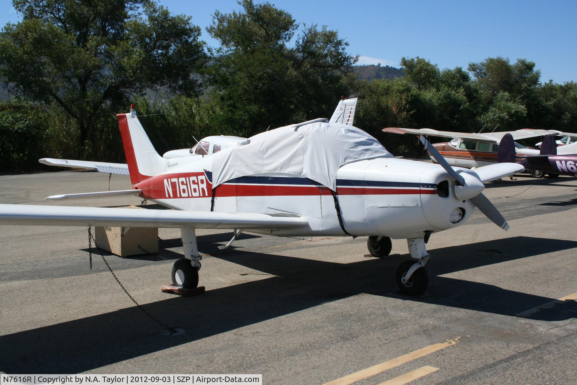N7616R, 1969 Beech B23 Musketeer C/N M-1239, Sitting at Santa Paula