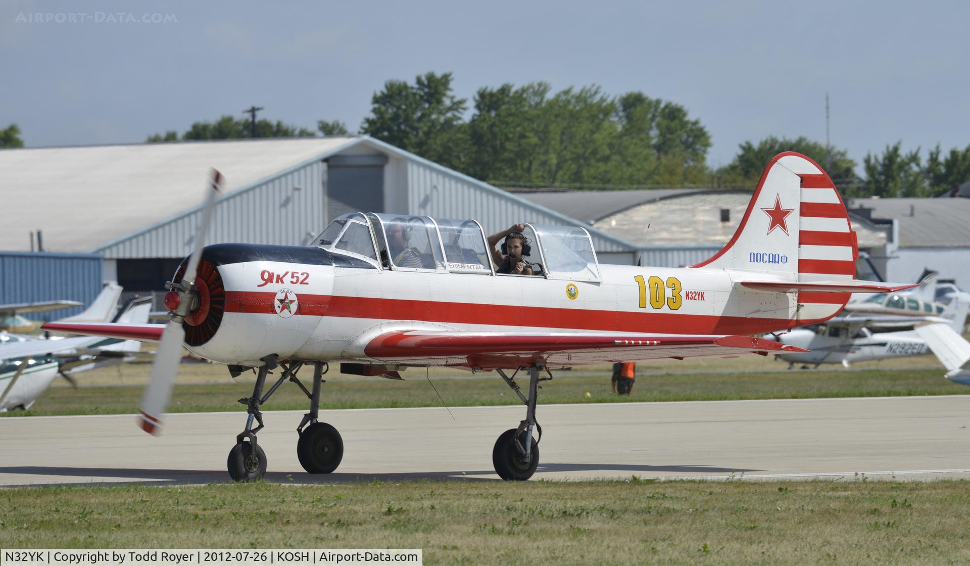 N32YK, 1986 Yakovlev Yak-52 C/N 866907, Airventure 2012