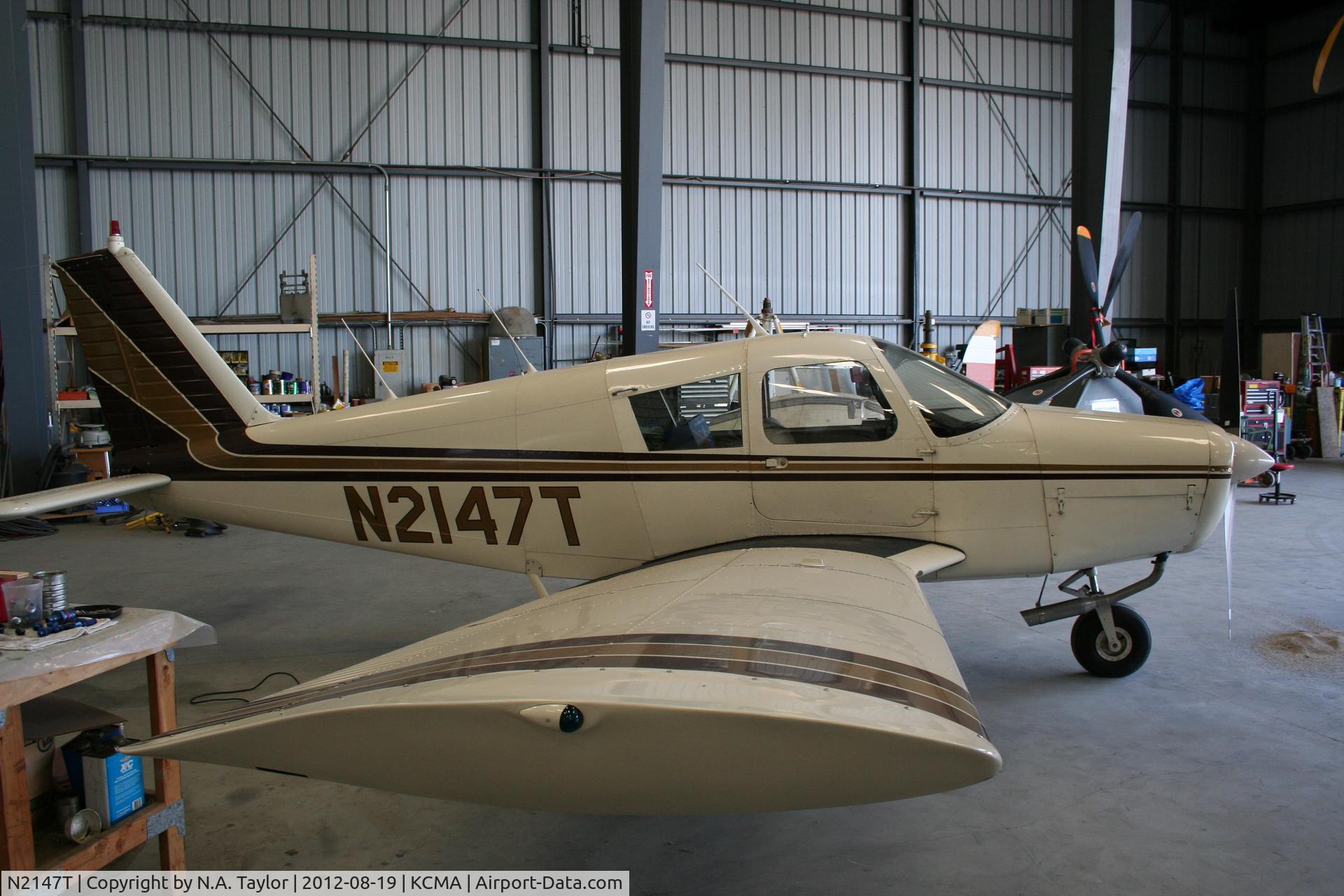 N2147T, 1971 Piper PA-28-140 C/N 28-7125547, Camarillo Airshow 2012