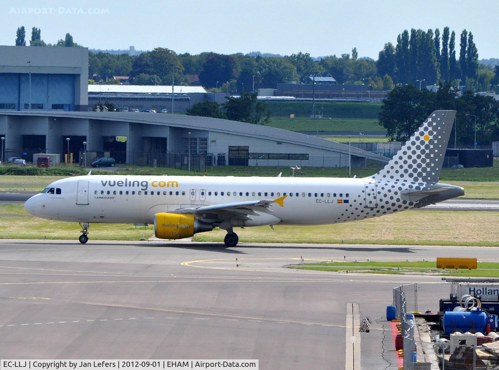EC-LLJ, 2011 Airbus A320-214 C/N 4661, Vueling