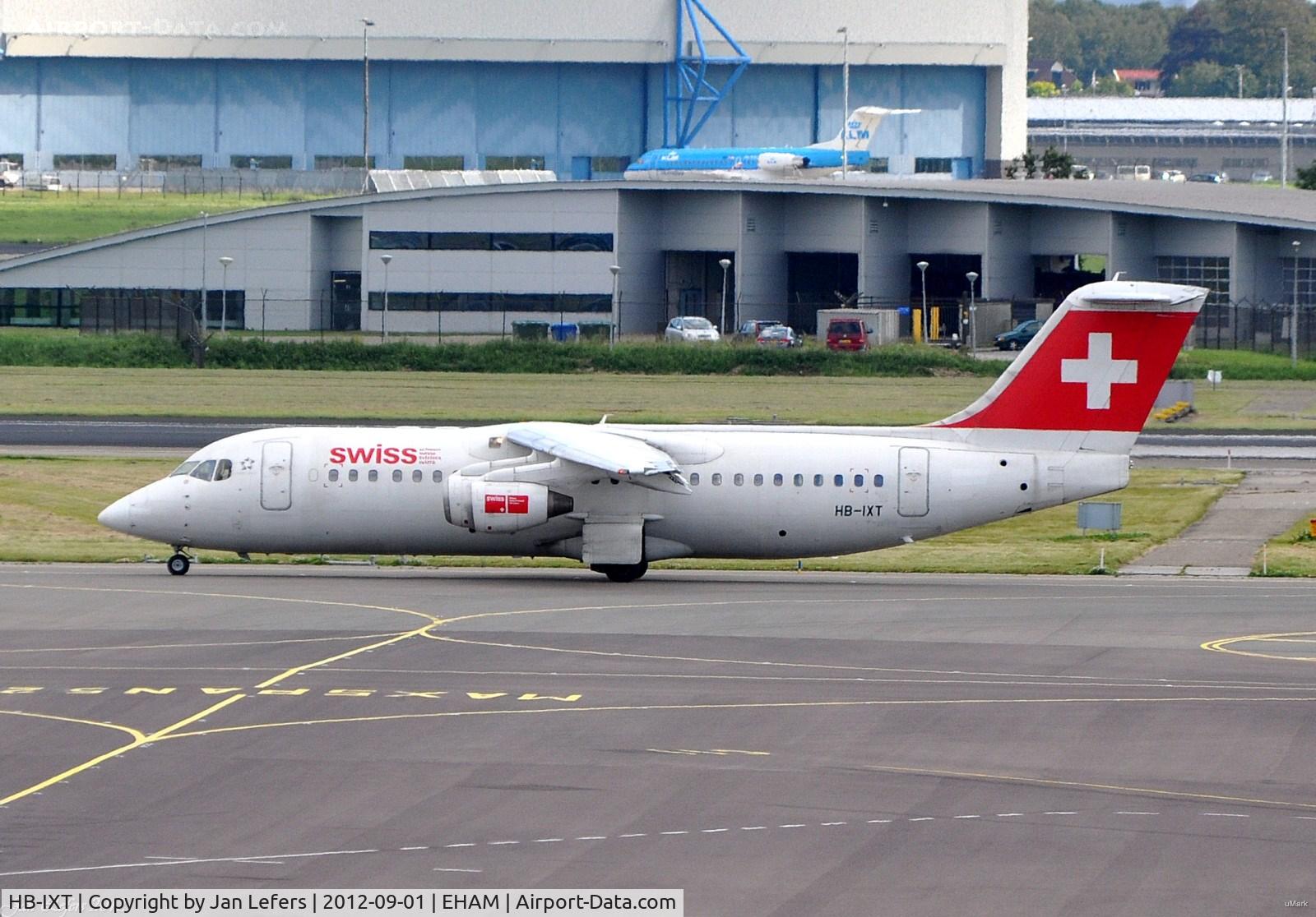 HB-IXT, 1995 British Aerospace Avro 146-RJ100 C/N E3259, Crossair