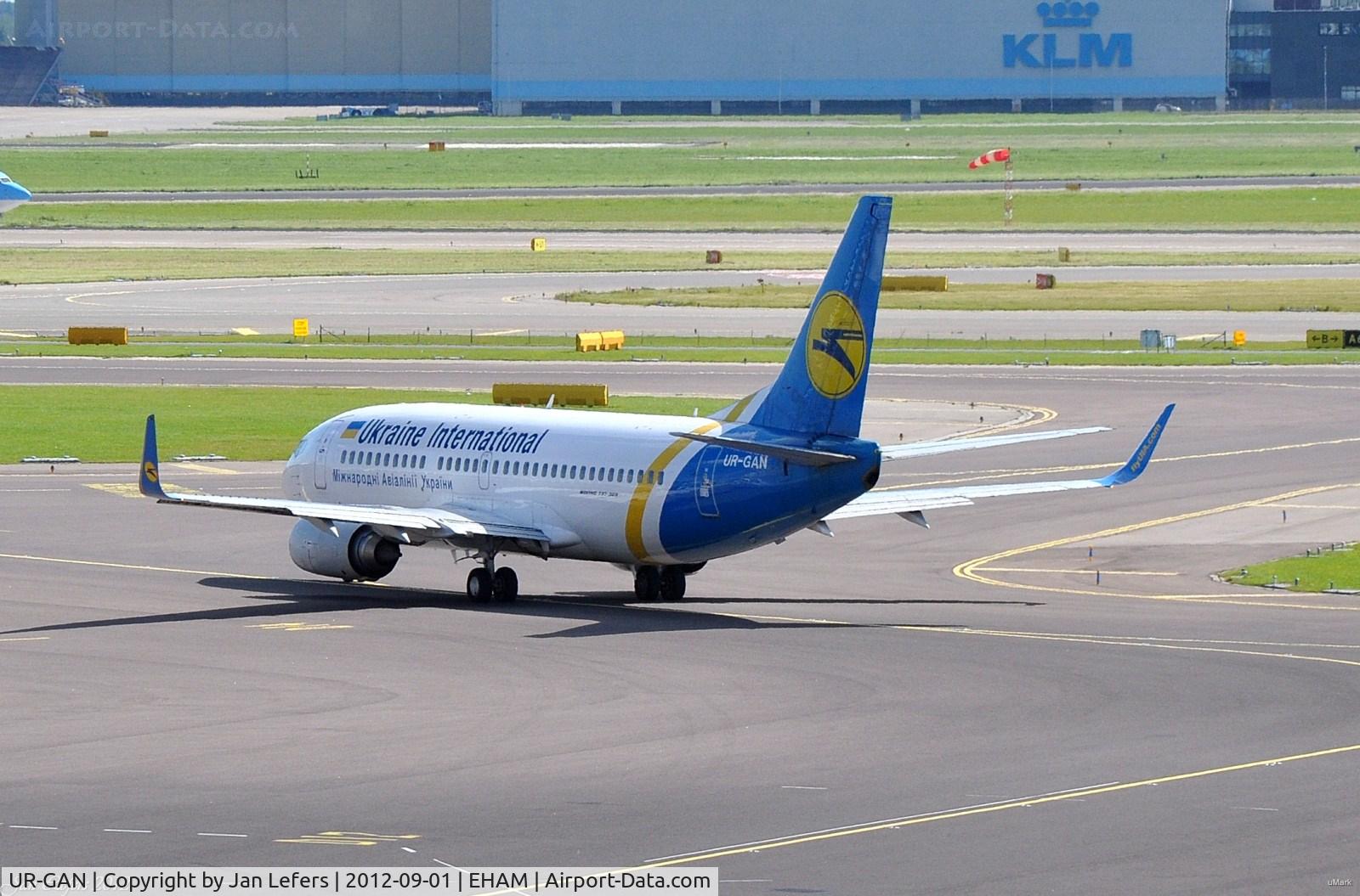 UR-GAN, 1998 Boeing 737-36N C/N 28569, Ukraine