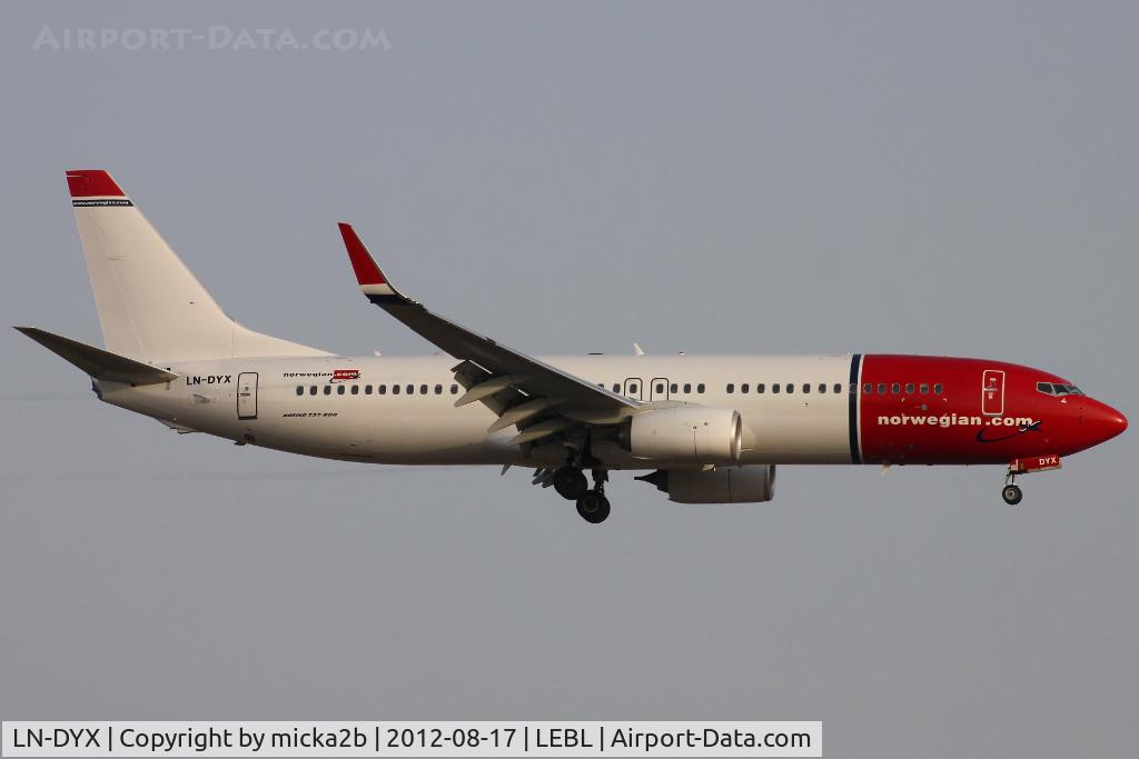 LN-DYX, 2012 Boeing 737-8JP C/N 39011, Landing