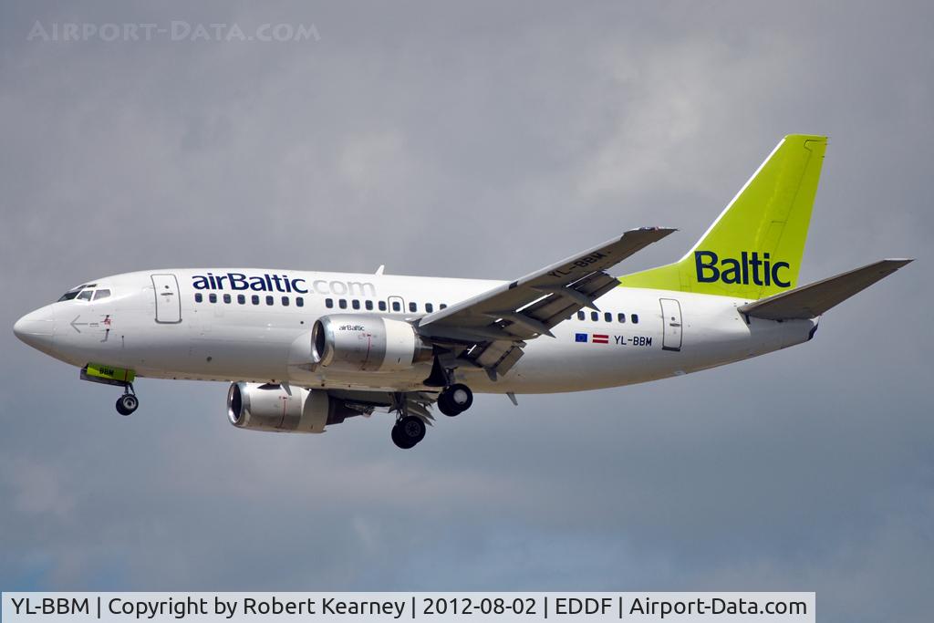 YL-BBM, 1992 Boeing 737-522 C/N 26680, On short finals for r/w 25L