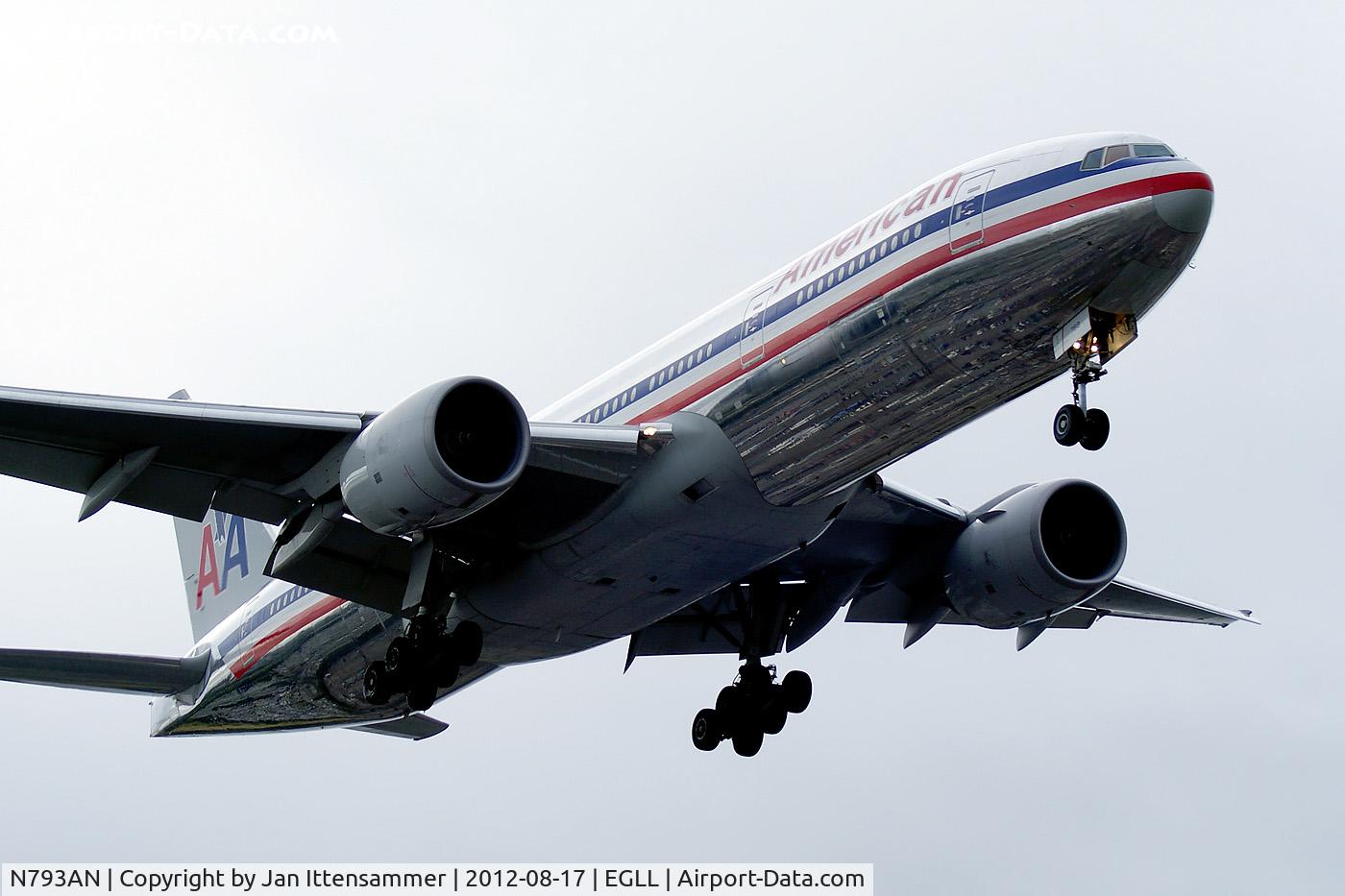 N793AN, 2000 Boeing 777-223 C/N 30255, N793an