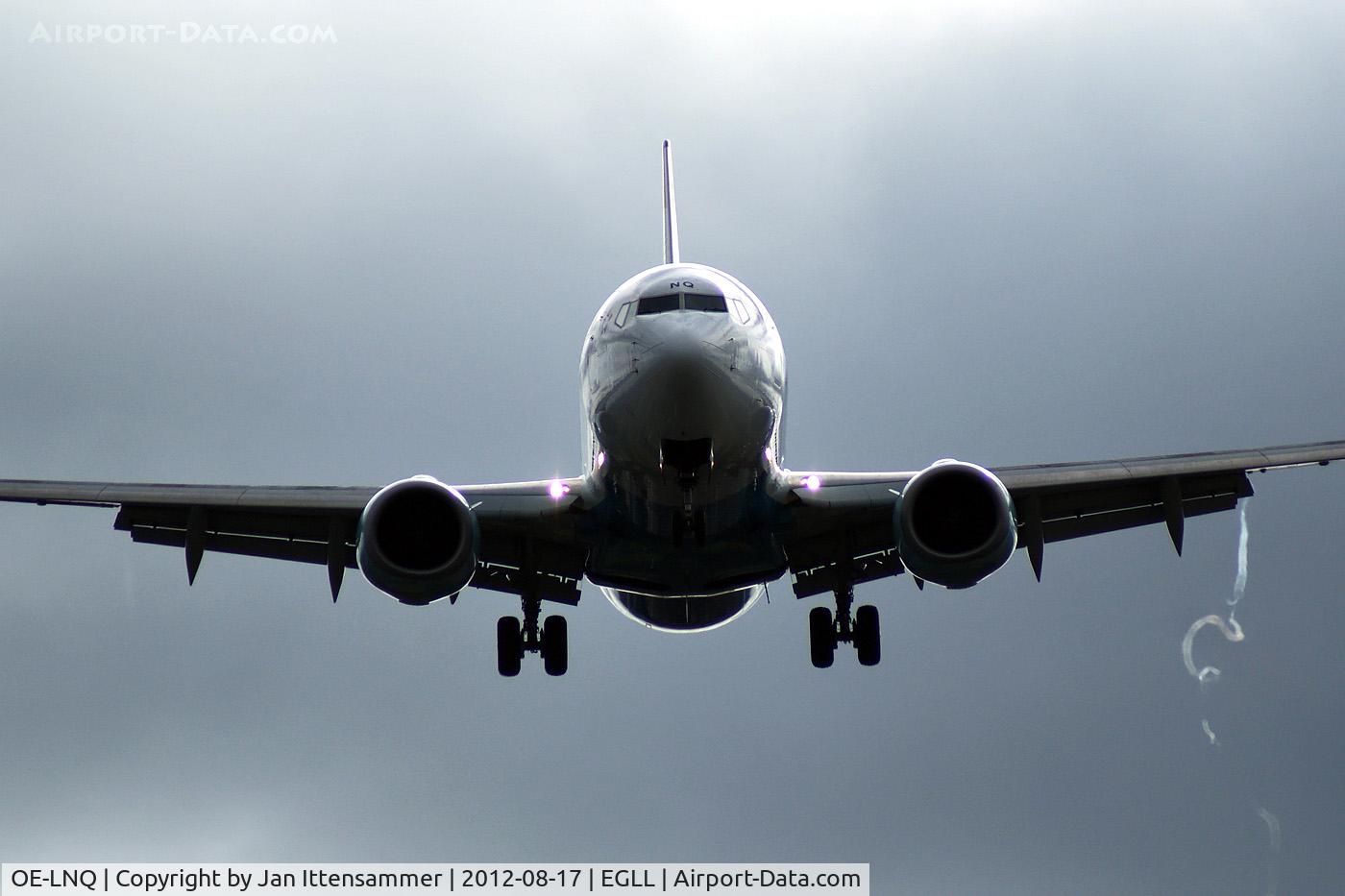 OE-LNQ, 2003 Boeing 737-8Z9 C/N 30421, OE-LNQ @ EGLL
