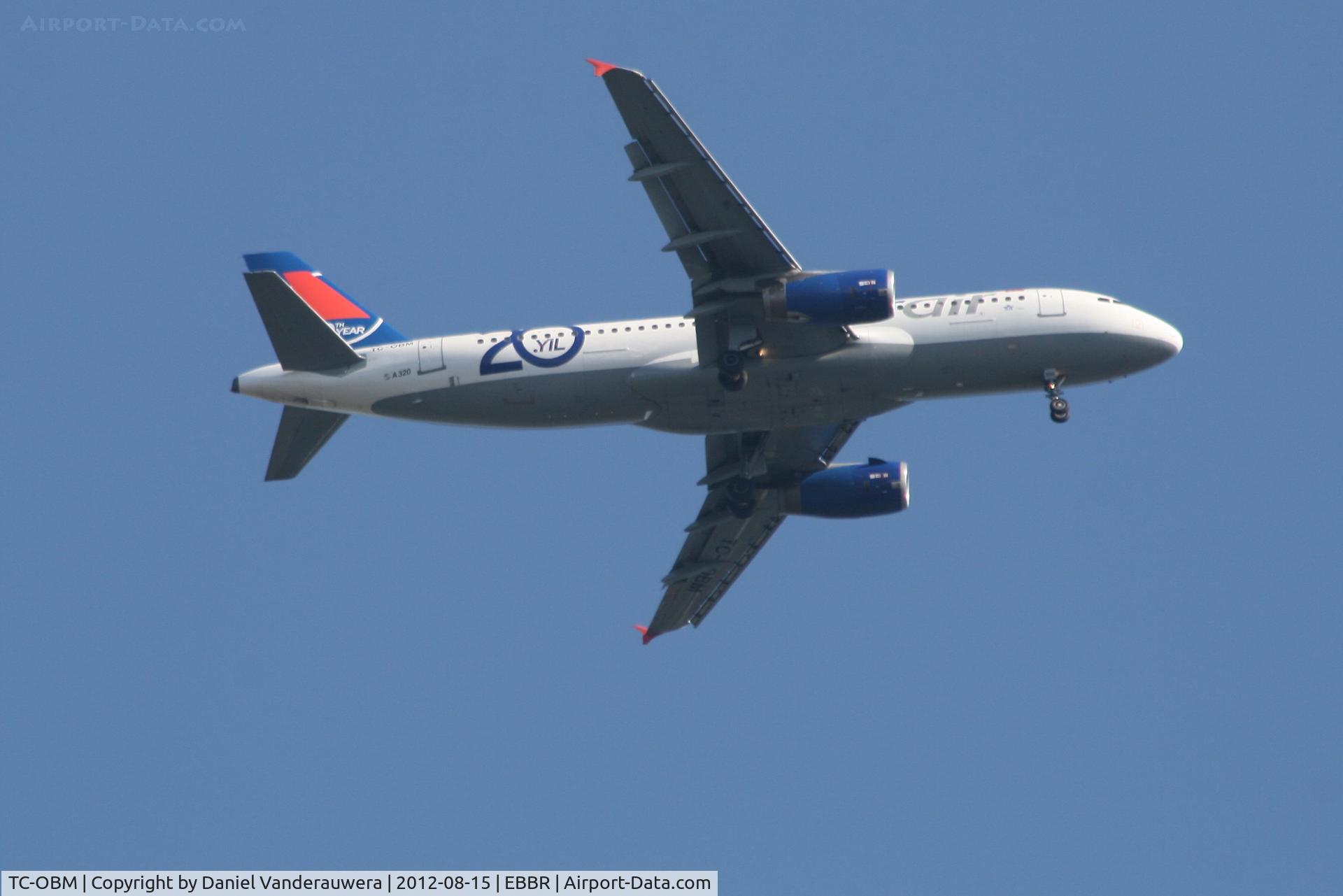 TC-OBM, 1997 Airbus A320-232 C/N 676, Flight OHY3307 on approach to RWY 07L