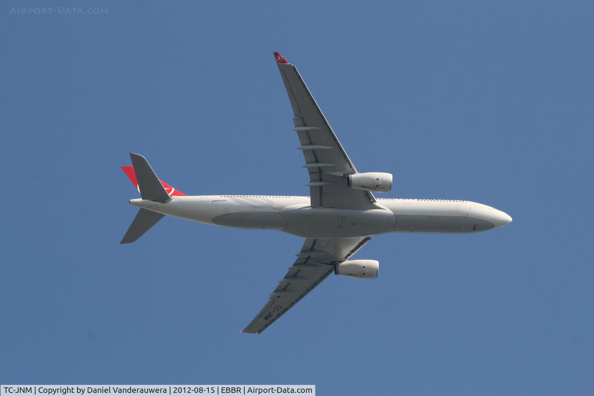 TC-JNM, 2011 Airbus A330-343X C/N 1212, Flight TK1937 on approach to RWY 07L