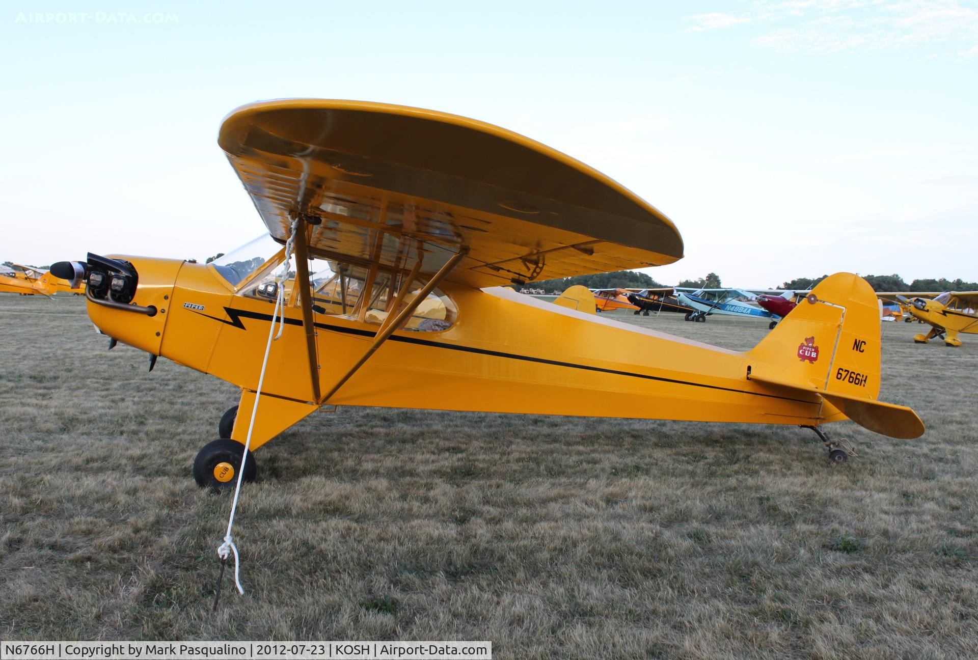 N6766H, 1946 Piper J3C-65 Cub C/N 19979, Piper J3C-65