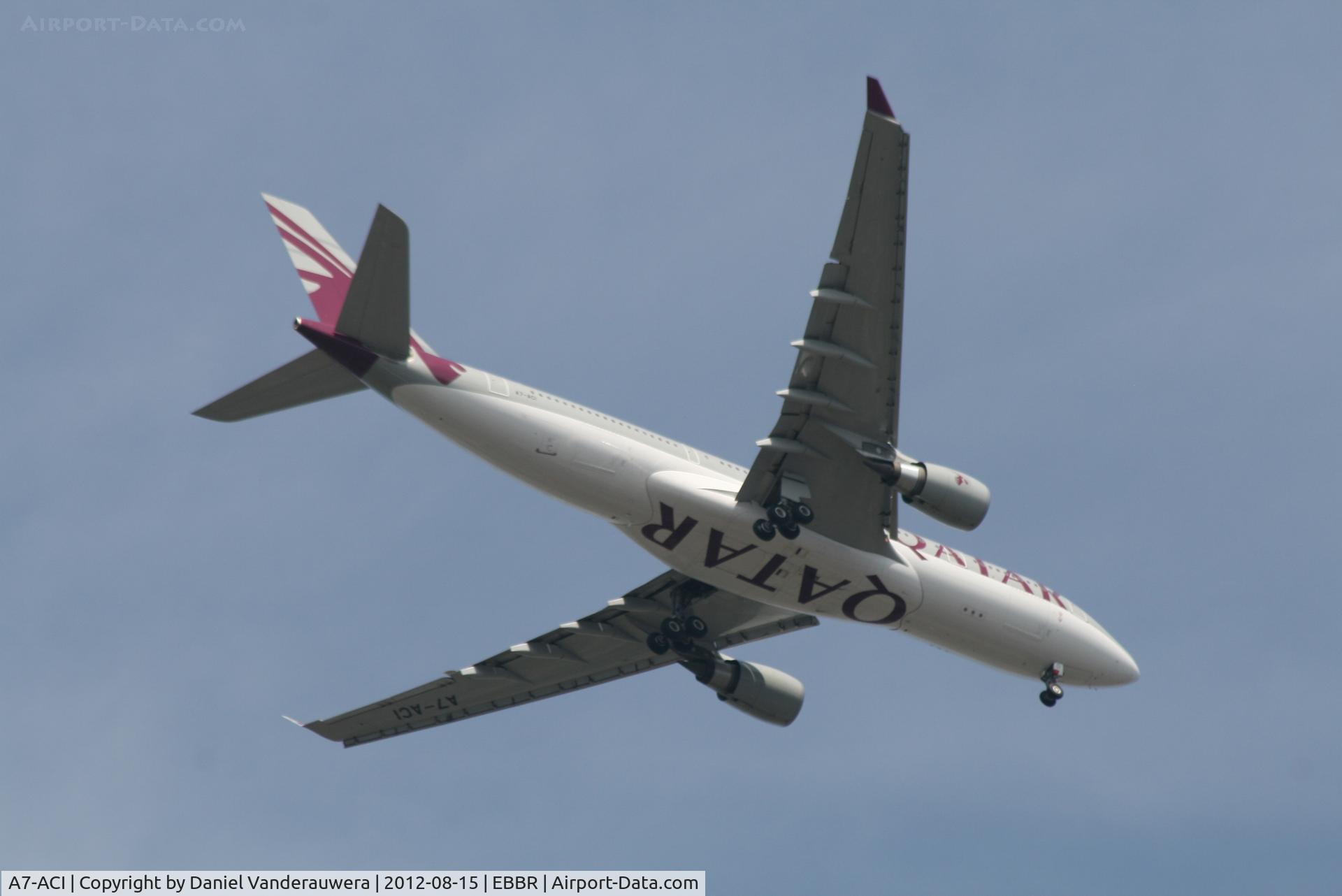 A7-ACI, 2006 Airbus A330-202 C/N 746, Flight QR941 on approach to RWY 07L