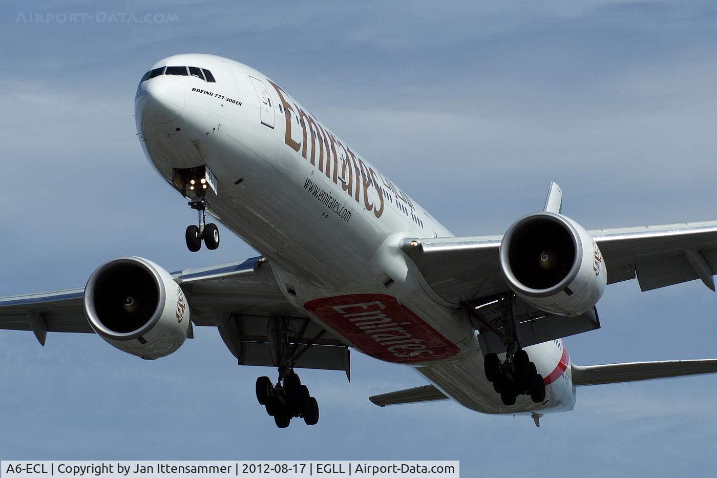 A6-ECL, 2008 Boeing 777-36N/ER C/N 37704, A6-ECL Q EGLL