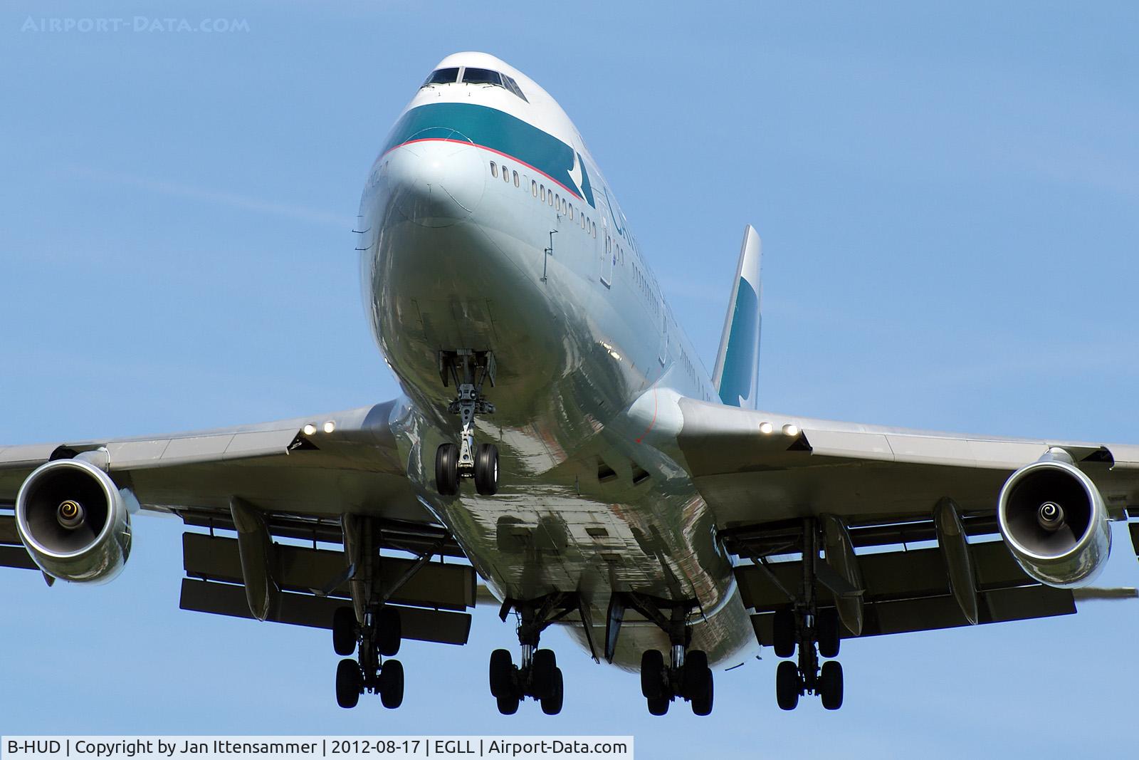 B-HUD, 1992 Boeing 747-467 C/N 25874, B-HUD @ EGLL