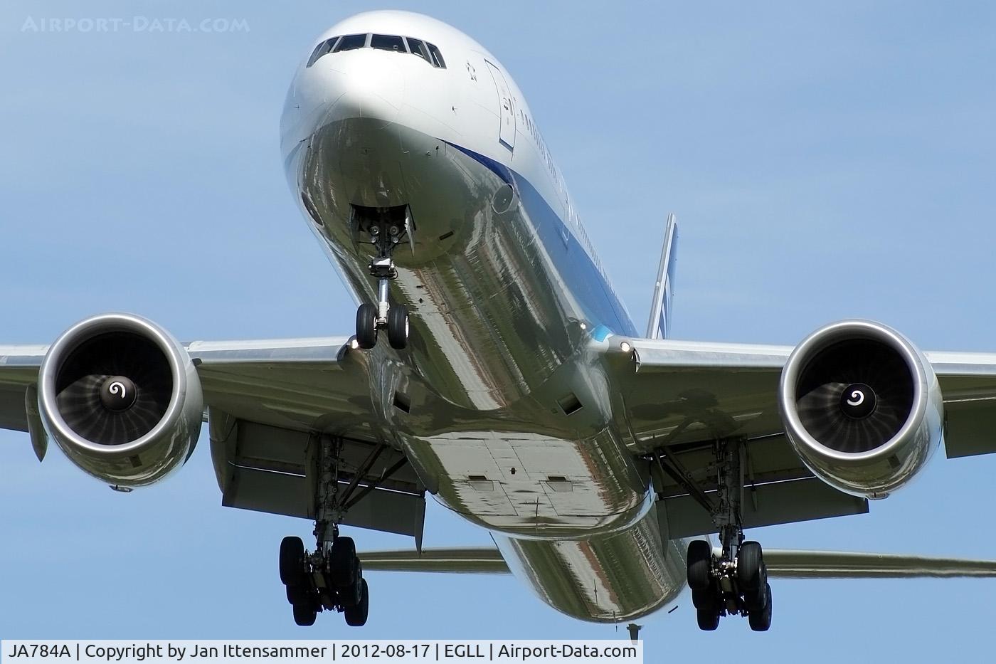 JA784A, 2009 Boeing 777-381/ER C/N 37950, JA784A