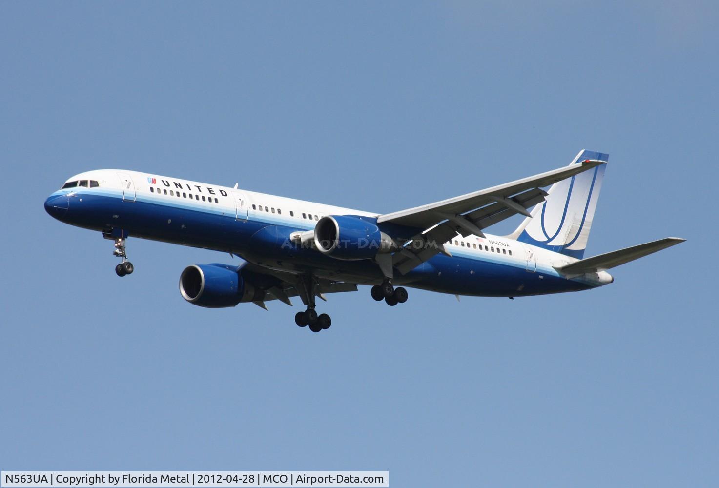 N563UA, 1992 Boeing 757-222 C/N 26665, United 757