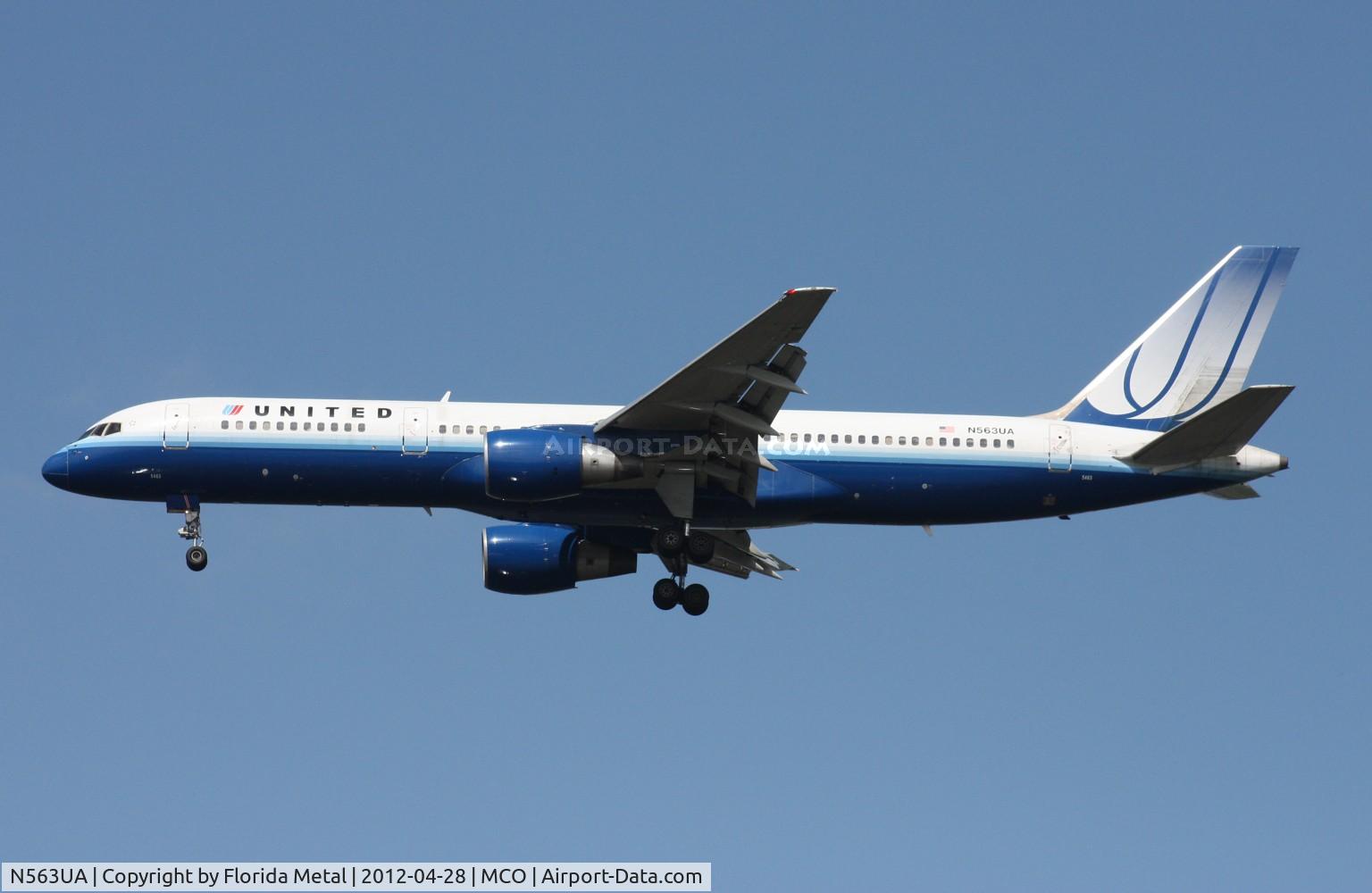 N563UA, 1992 Boeing 757-222 C/N 26665, United 757
