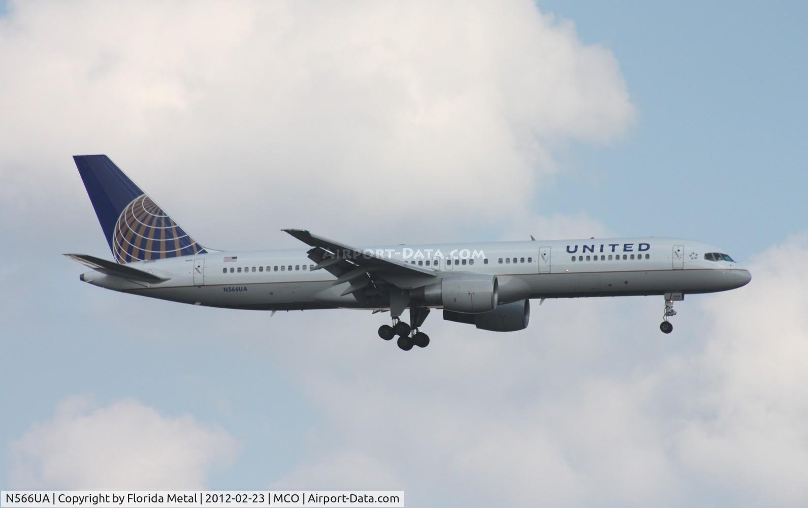 N566UA, 1992 Boeing 757-222 C/N 26670, United 757