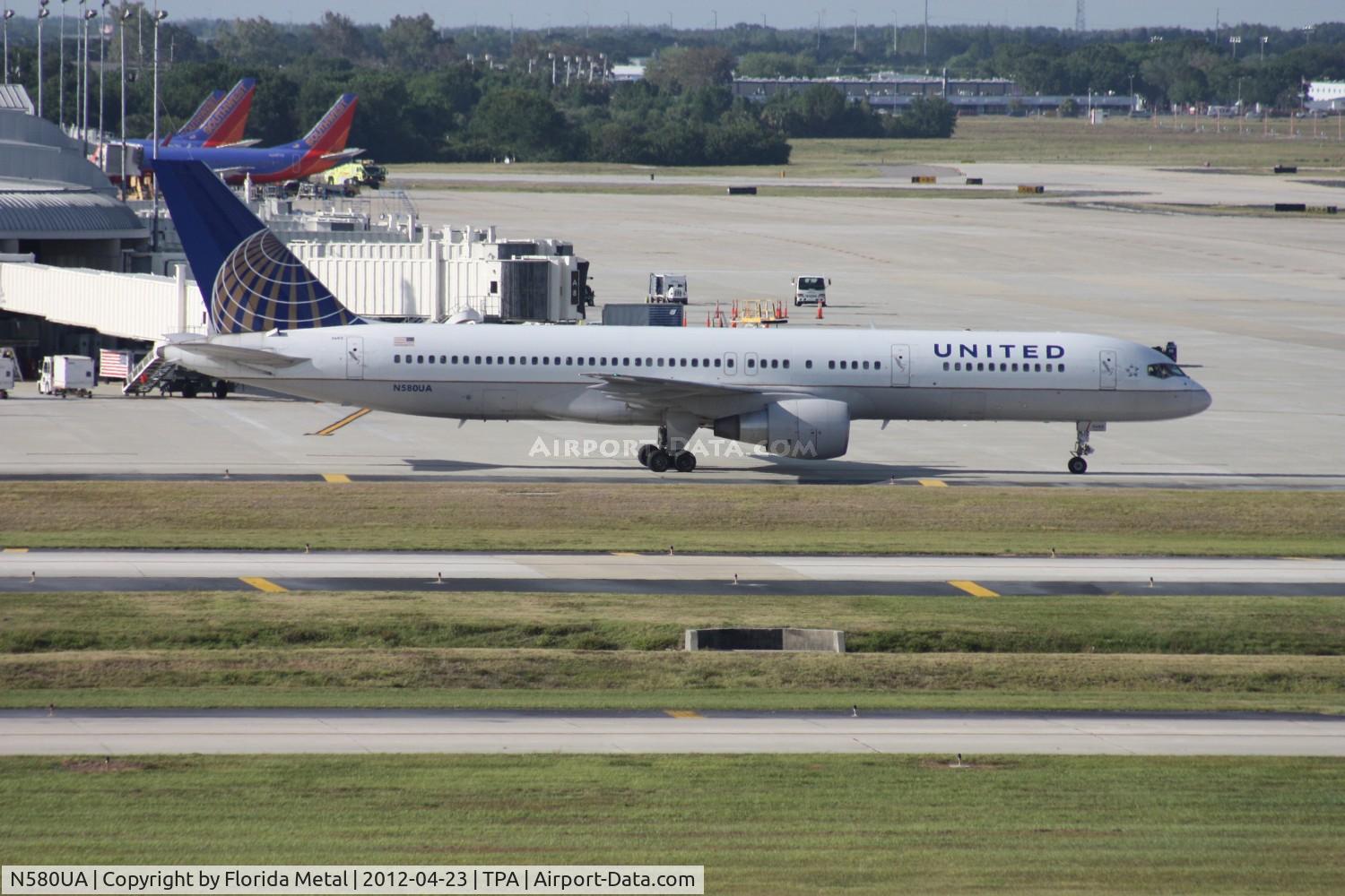 N580UA, 1993 Boeing 757-222 C/N 26698, United 757