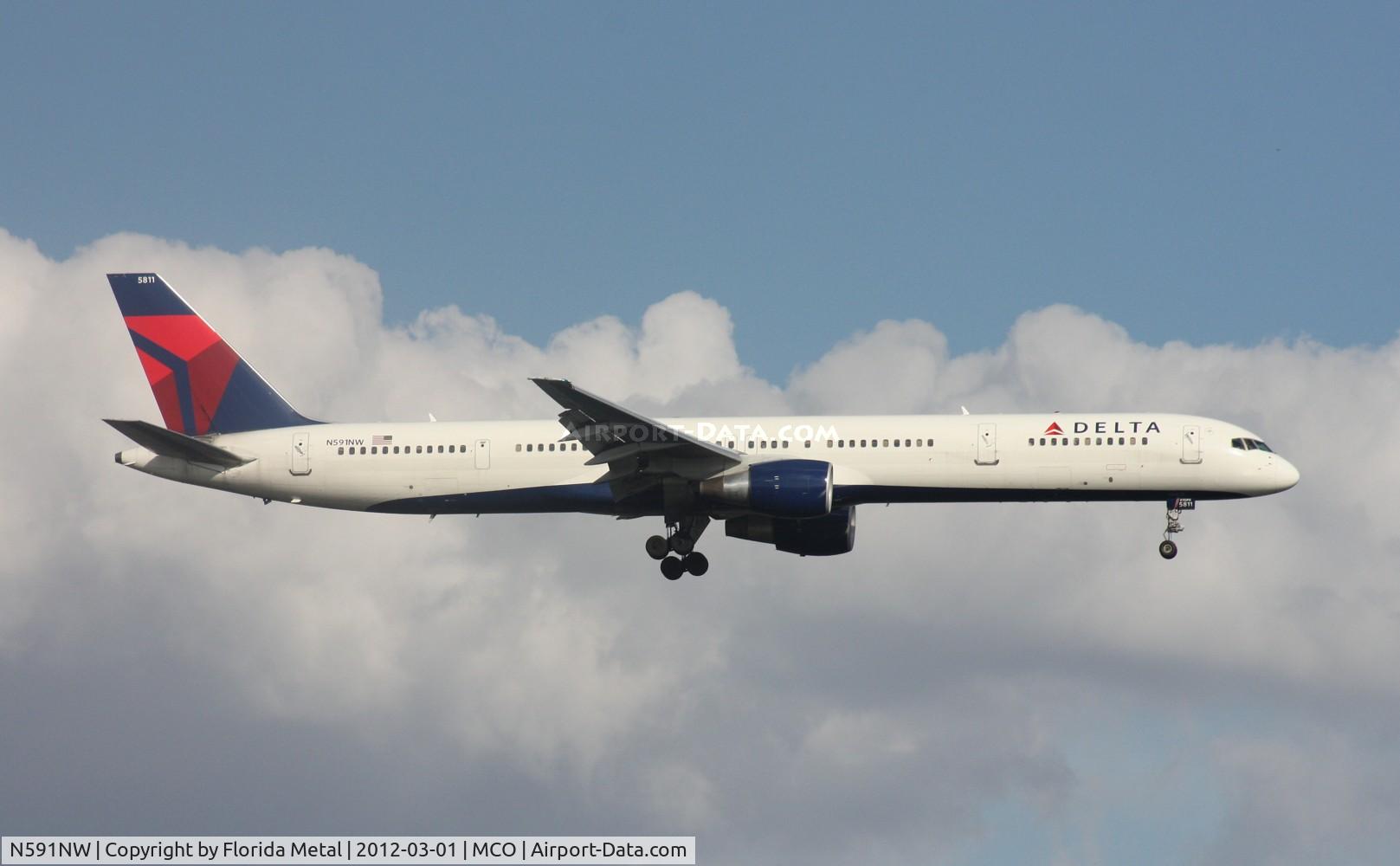 N591NW, 2003 Boeing 757-351 C/N 32991, Delta 757-300