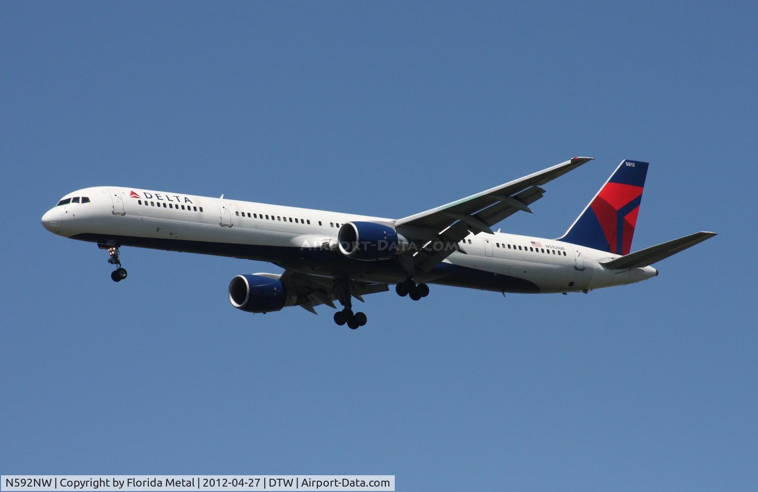 N592NW, 2003 Boeing 757-351 C/N 32992, Delta 757-300