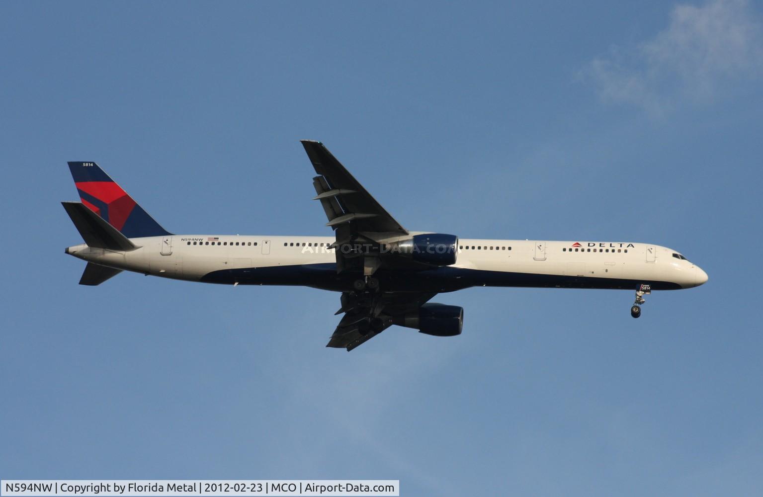 N594NW, 2003 Boeing 757-351 C/N 32994, Delta 757-300