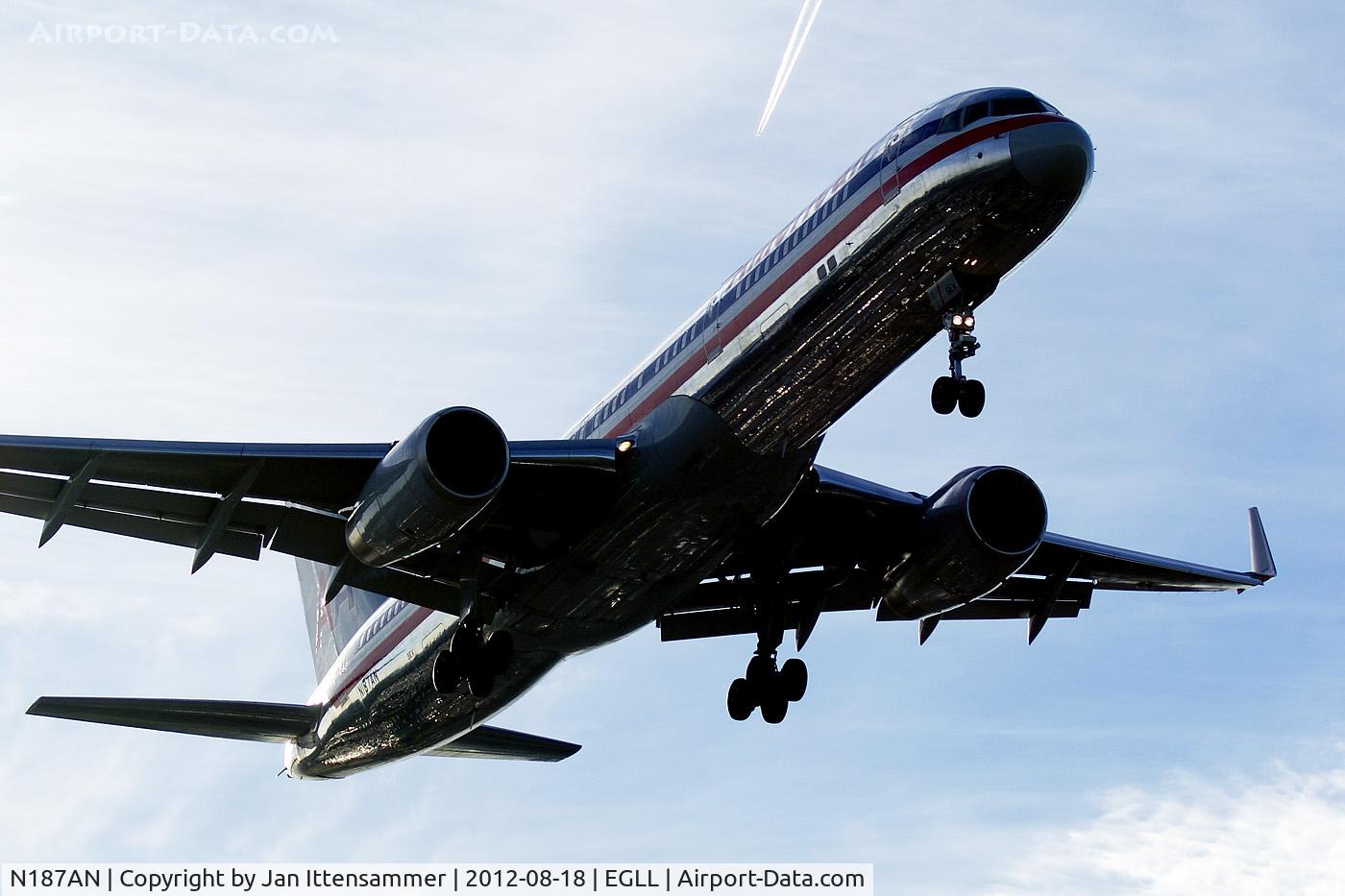 N187AN, 2001 Boeing 757-223 C/N 32381, N187AN q egll